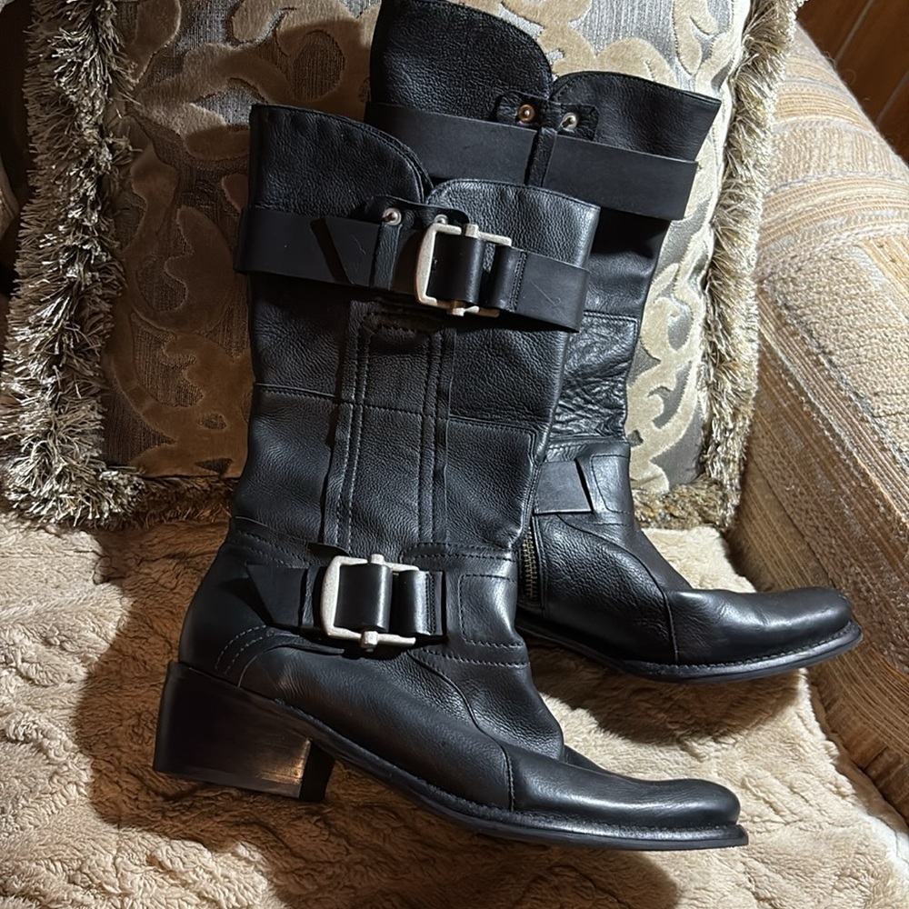 Vera Wang lavender label